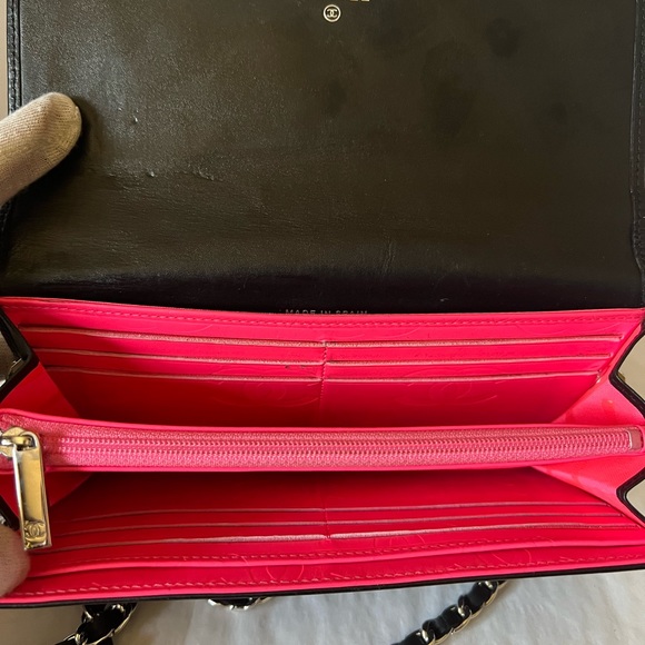 Flap Cambon Long Wallet with Chain - Picture 8 of 16